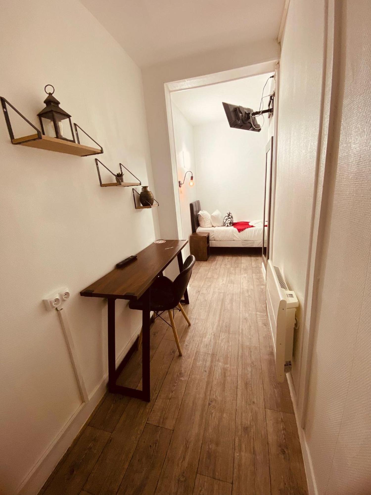 Hotel Louvain Paris Oda fotoğraf